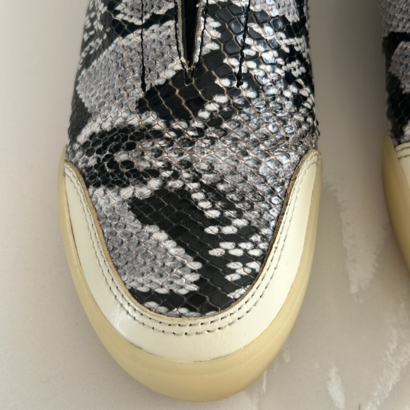 3.1 Phillip Lim Morgan Python Black White Cream Low Top Slip On Sneaker Sz 37 - Picture 5 of 14